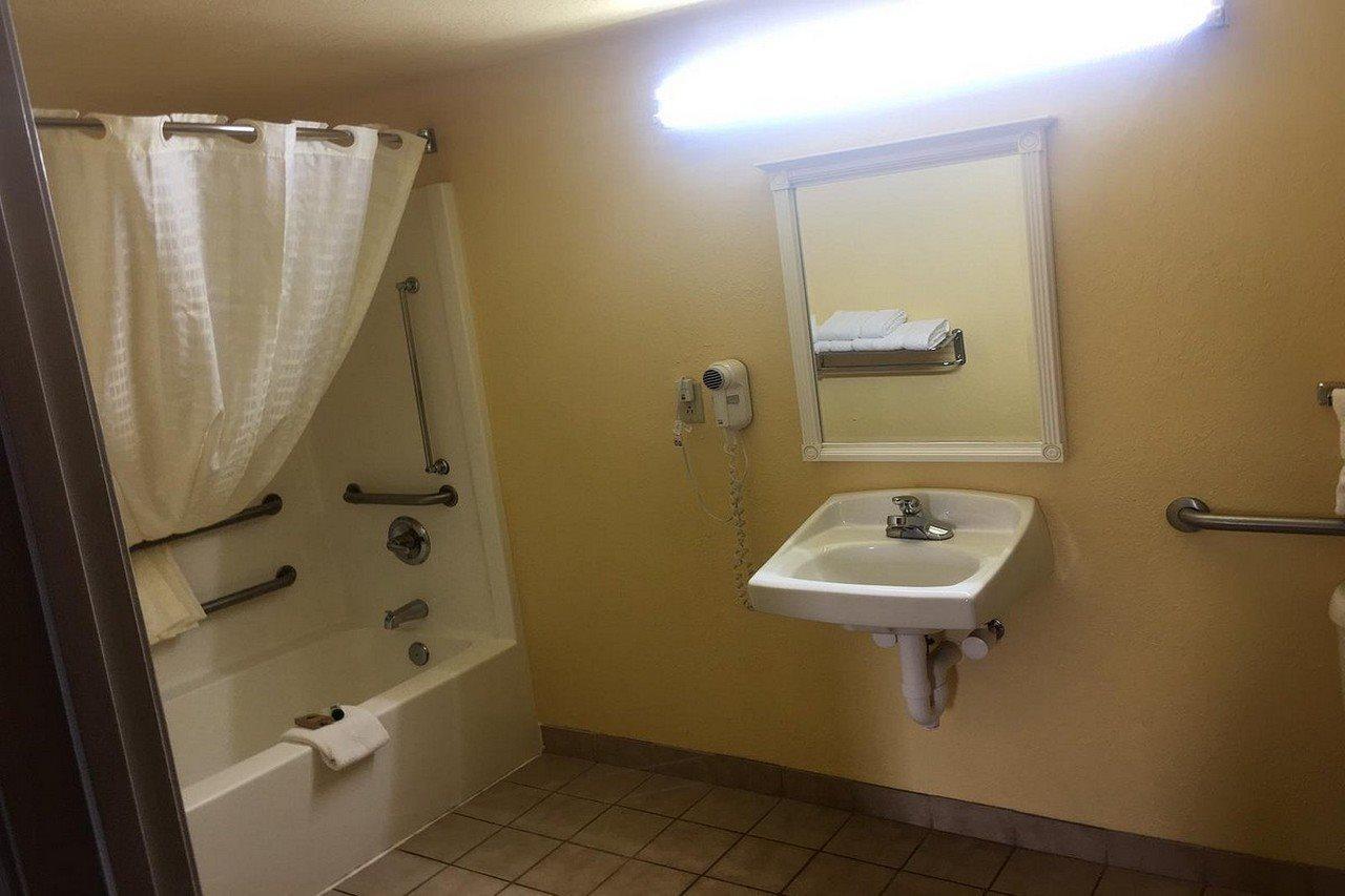 Budget Inn & Suites Hawkinsville Eksteriør bilde